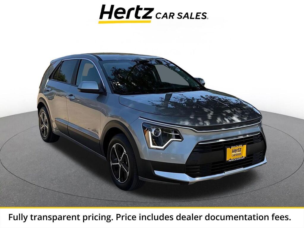 2026 Kia Niro LX — photo 1 of 11