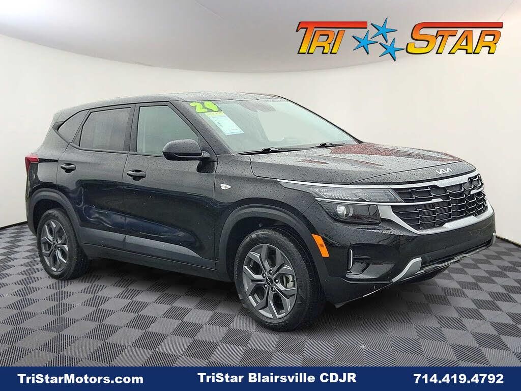 2024 Kia Seltos LX — photo 1 of 1