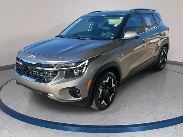 2024 Kia Seltos EX — photo 1 of 13