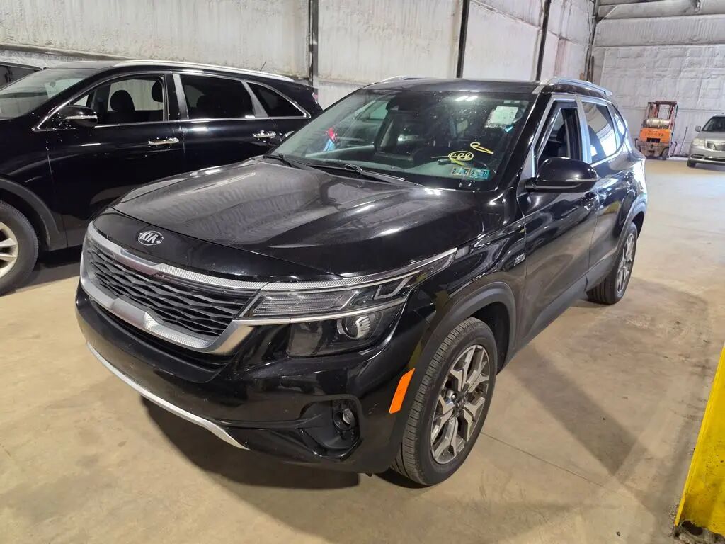2021 Kia Seltos EX — photo 1 of 12