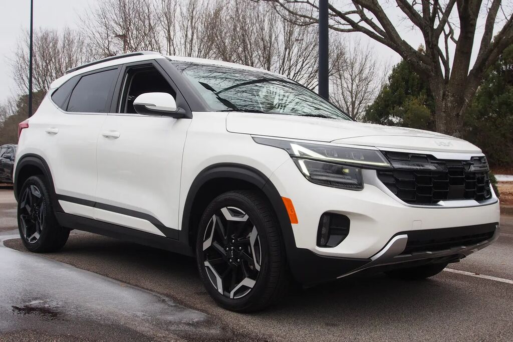 2025 Kia Seltos SX — photo 1 of 13
