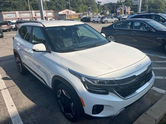 2024 Kia Seltos SX — photo 1 of 4
