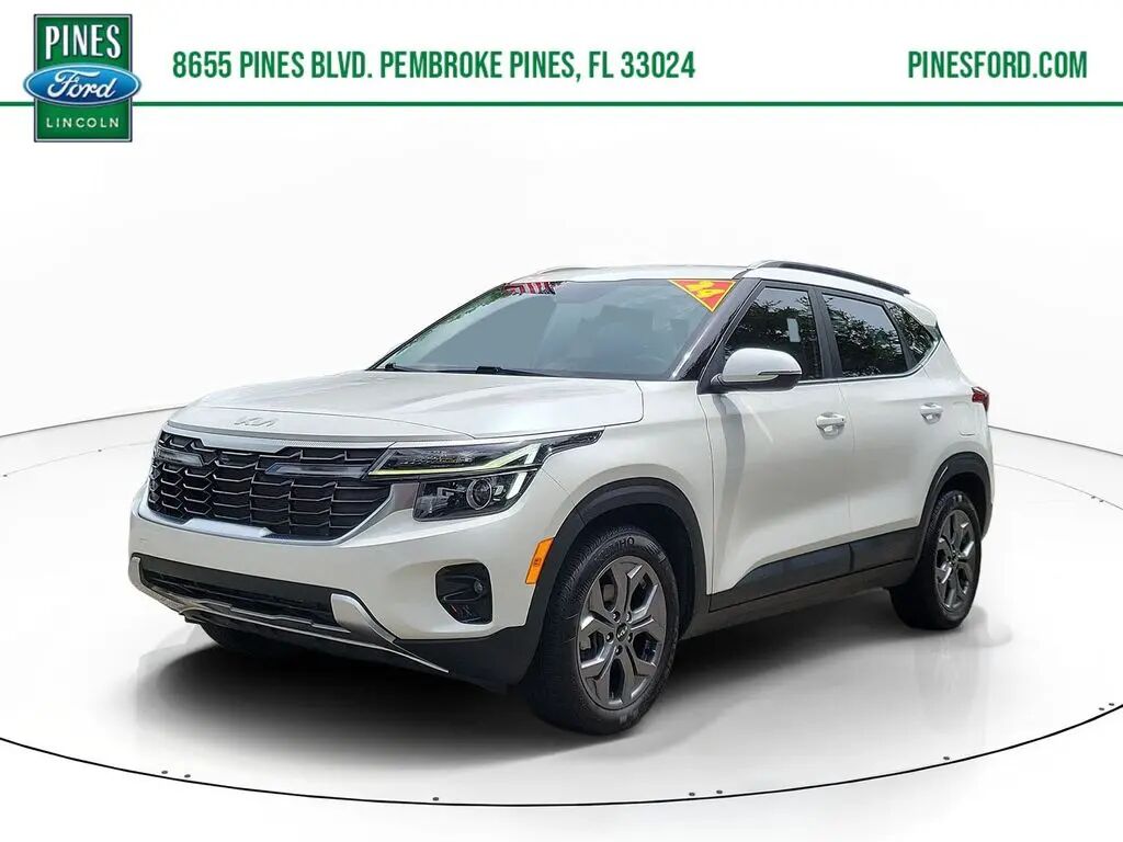2024 Kia Seltos S — photo 1 of 13