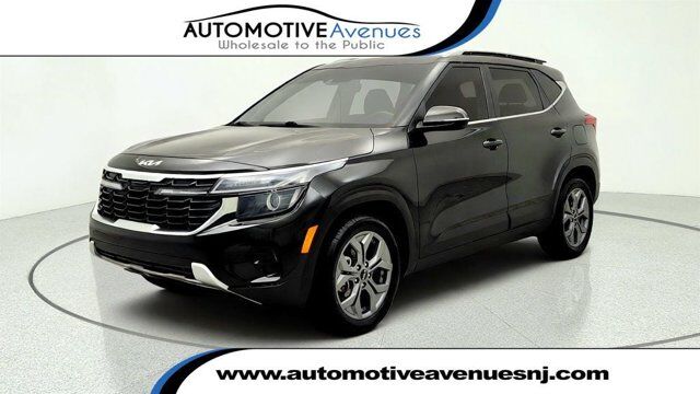 2024 Kia Seltos S — photo 1 of 13