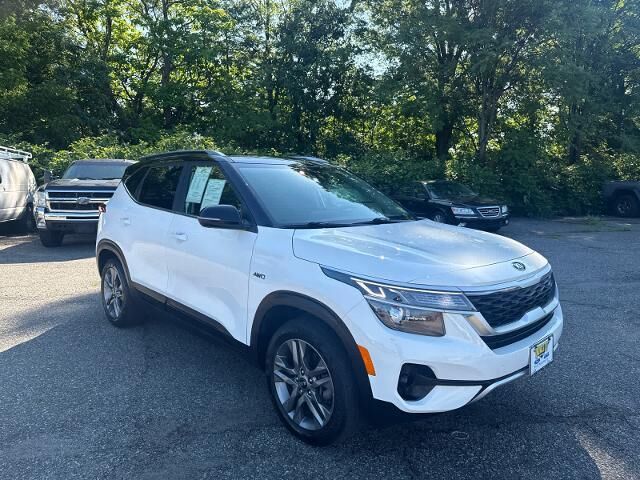 2021 Kia Seltos S