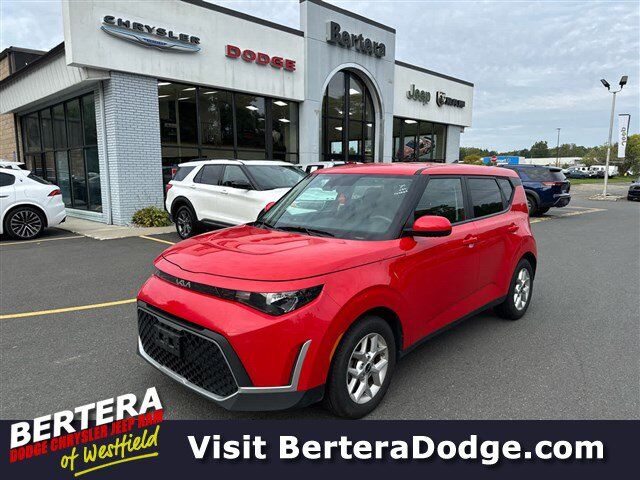 2024 Kia Soul LX