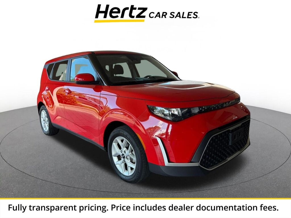 2025 Kia Soul LX — photo 1 of 11