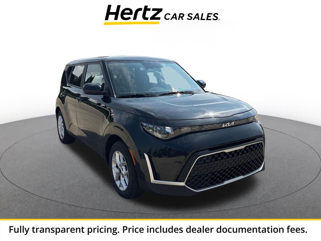 2025 Kia Soul LX — photo 1 of 13