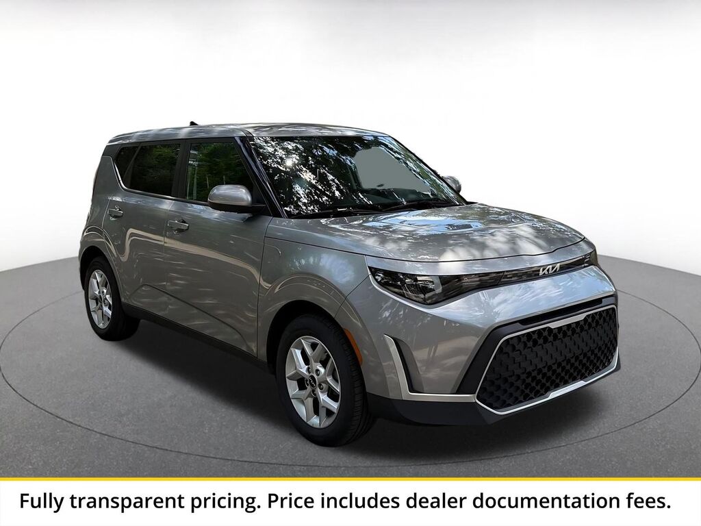 2025 Kia Soul LX — photo 1 of 1