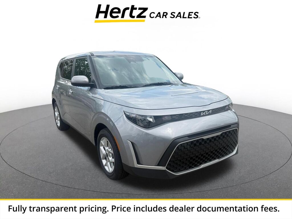 2025 Kia Soul LX — photo 1 of 11