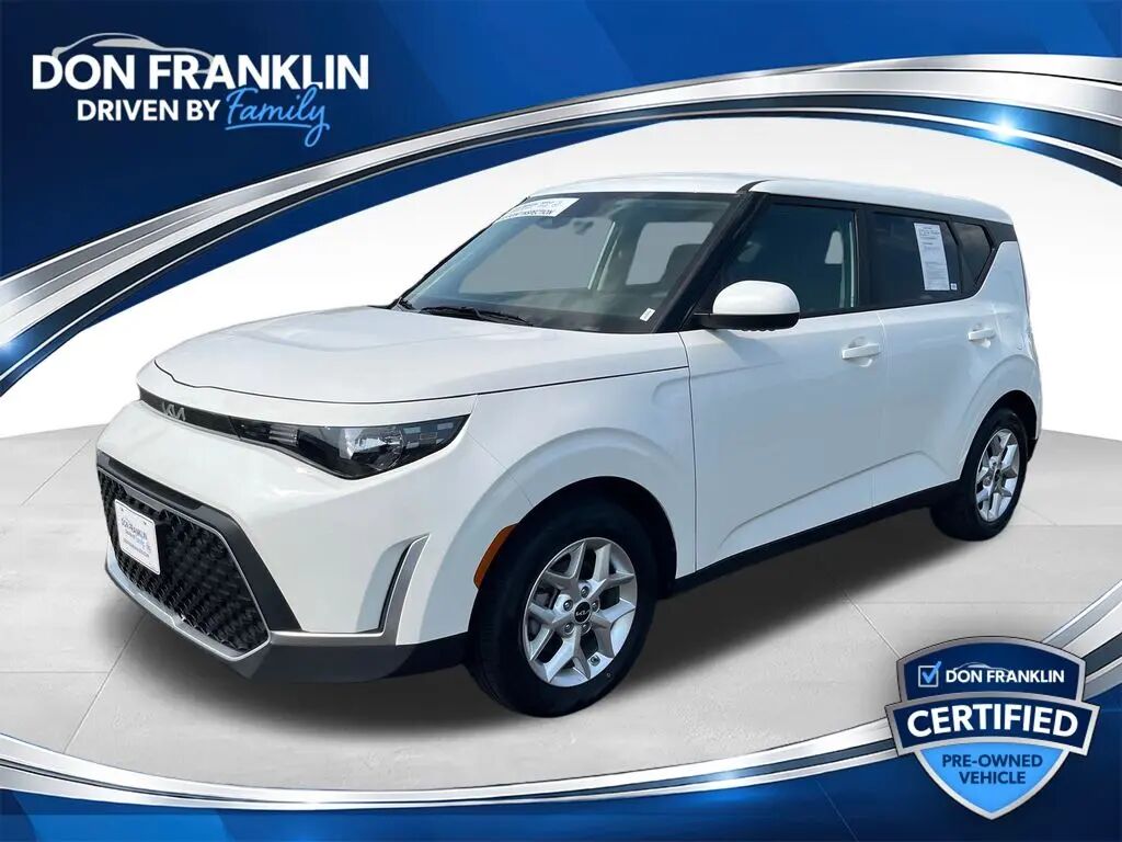 2025 Kia Soul LX — photo 1 of 13