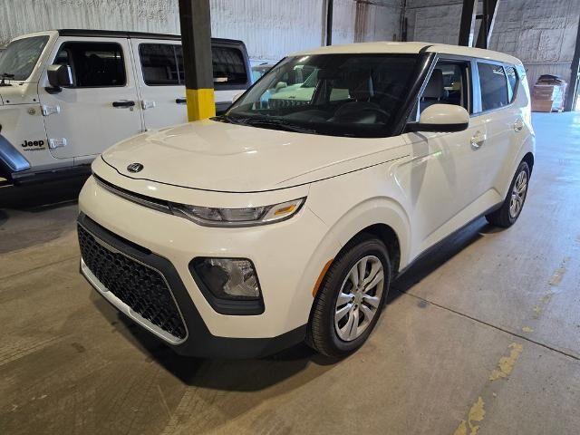 2020 Kia Soul LX — photo 1 of 6