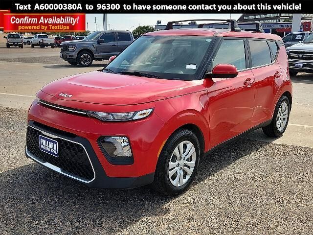 2022 Kia Soul LX — photo 1 of 10