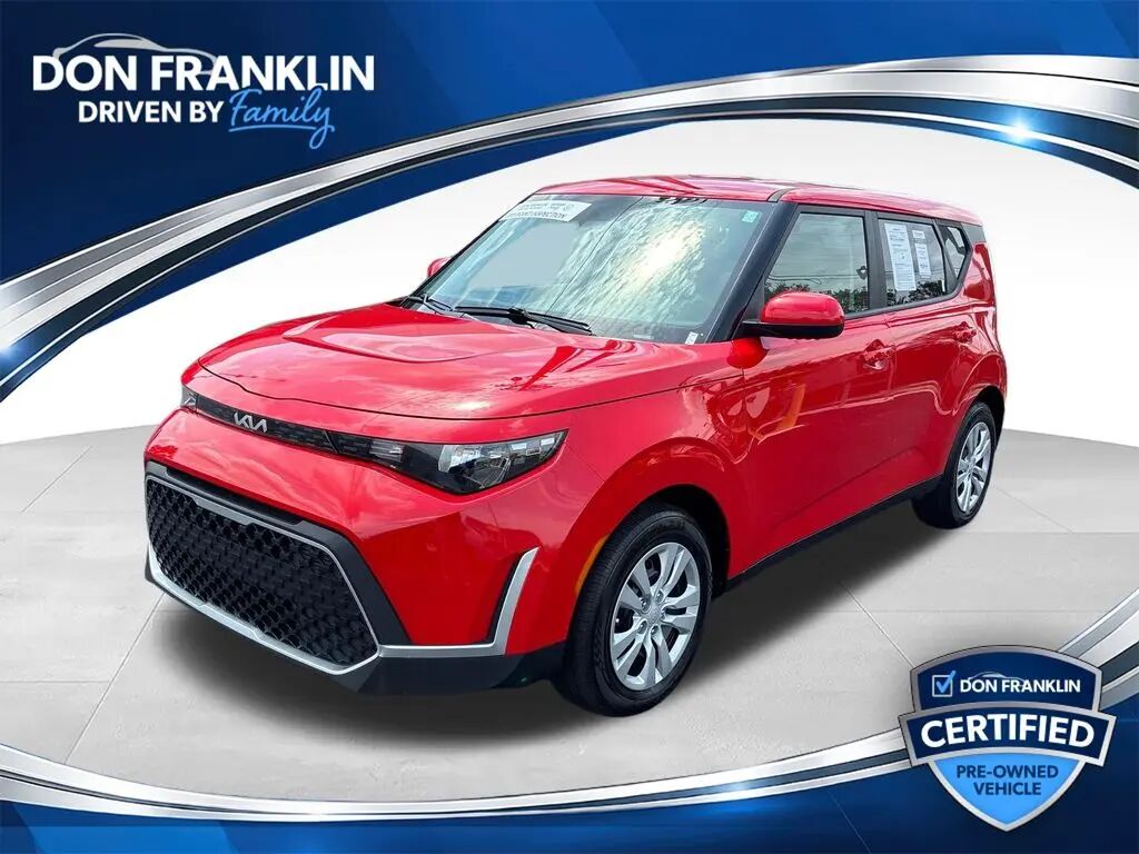 2025 Kia Soul LX — photo 1 of 13