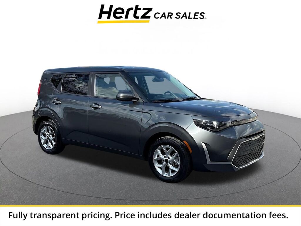 2025 Kia Soul LX — photo 1 of 11