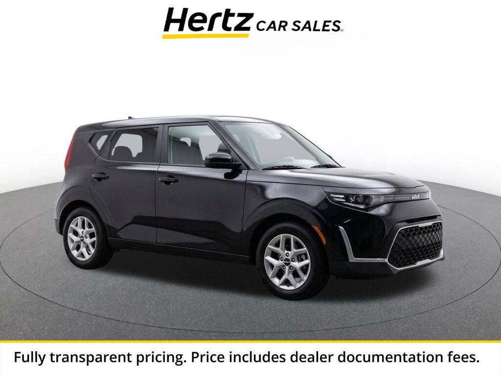 2025 Kia Soul LX — photo 1 of 8