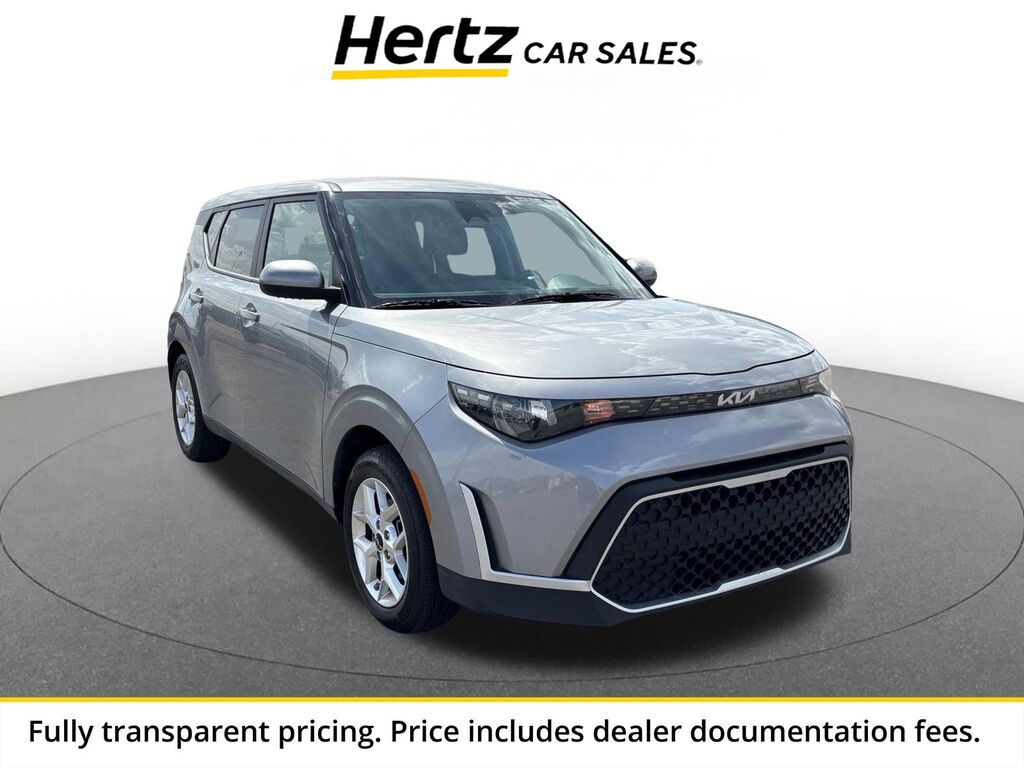 2025 Kia Soul LX — photo 1 of 11