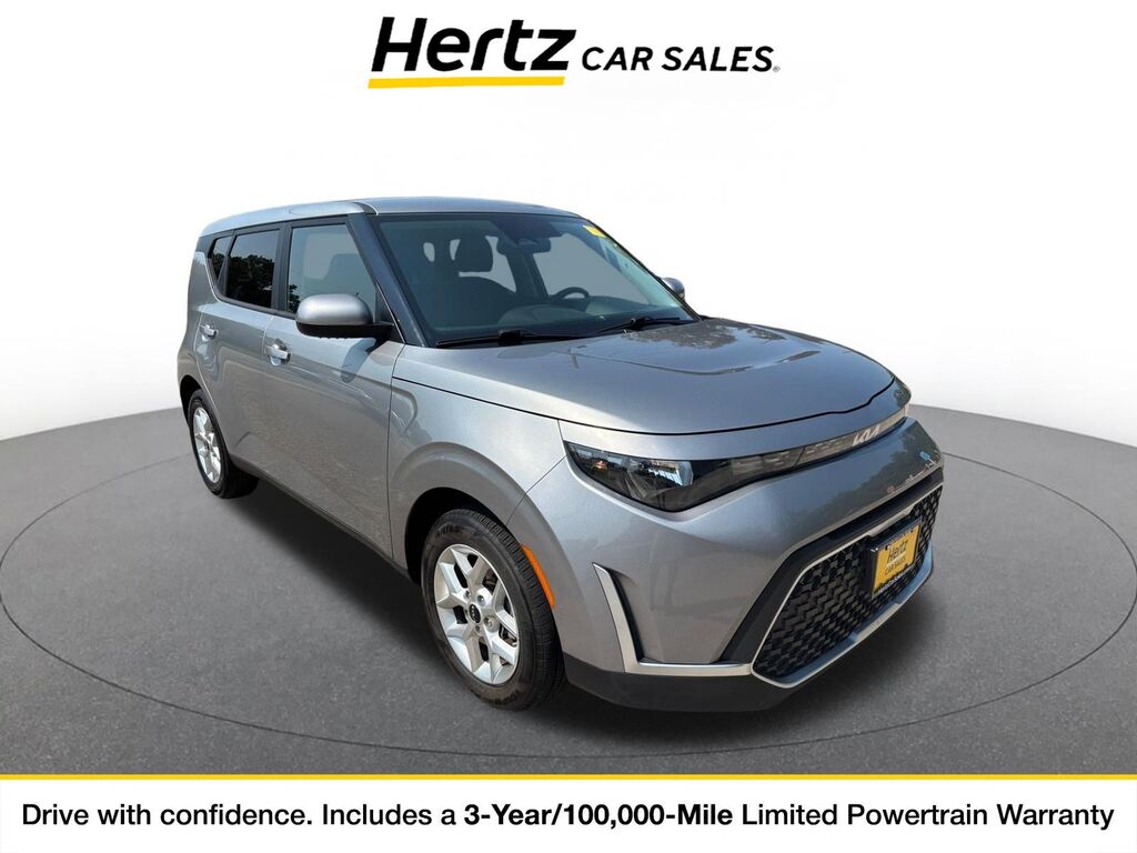 2025 Kia Soul LX — photo 1 of 11