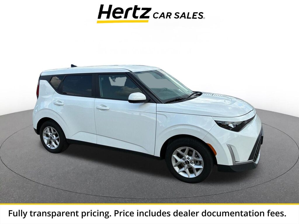 2025 Kia Soul LX — photo 1 of 11