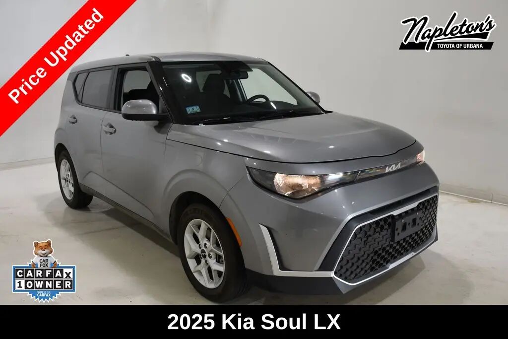 2025 Kia Soul LX — photo 1 of 12