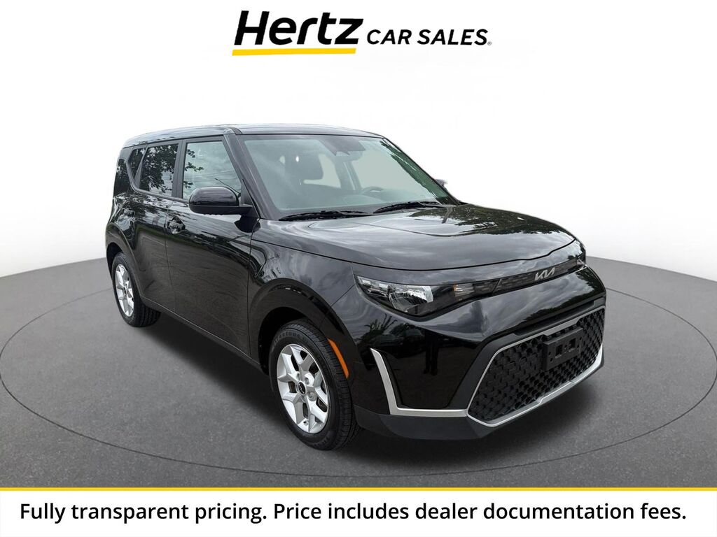 2025 Kia Soul LX — photo 1 of 13