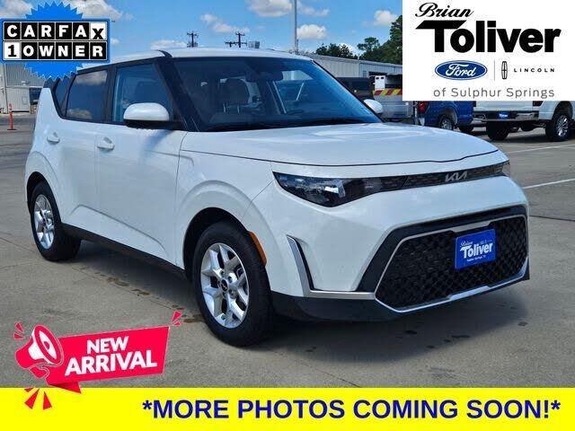 2025 Kia Soul LX — photo 1 of 1