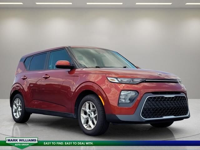 2021 Kia Soul S — photo 1 of 13
