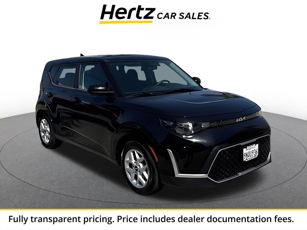 2025 Kia Soul LX — photo 1 of 11