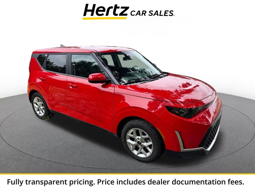 2025 Kia Soul LX — photo 1 of 11