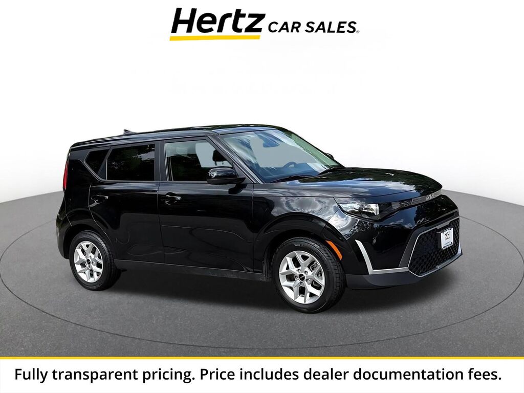 2025 Kia Soul LX — photo 1 of 13
