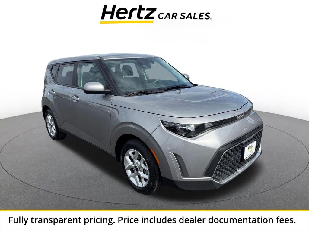 2025 Kia Soul LX — photo 1 of 11