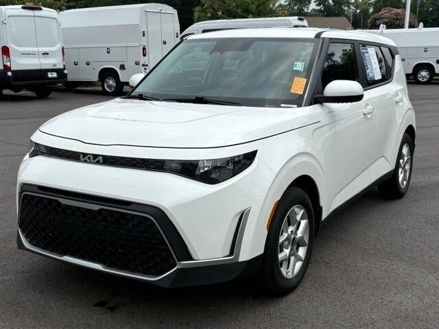 2025 Kia Soul S — photo 1 of 1
