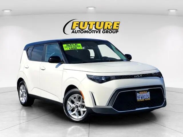2023 Kia Soul S — photo 1 of 13