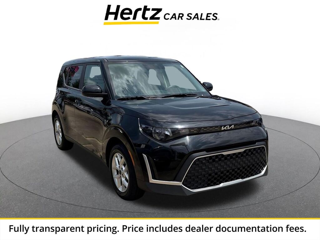 2025 Kia Soul LX — photo 1 of 11