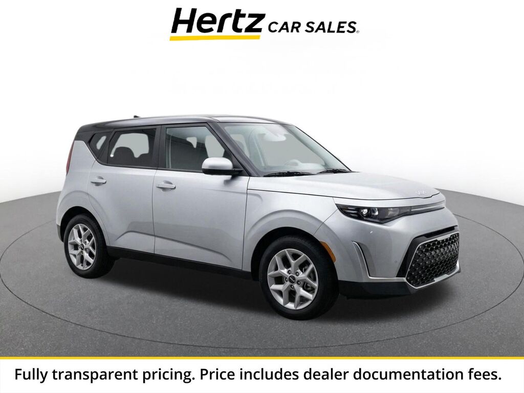 2025 Kia Soul LX — photo 1 of 8