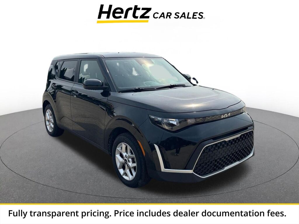 2025 Kia Soul LX — photo 1 of 11