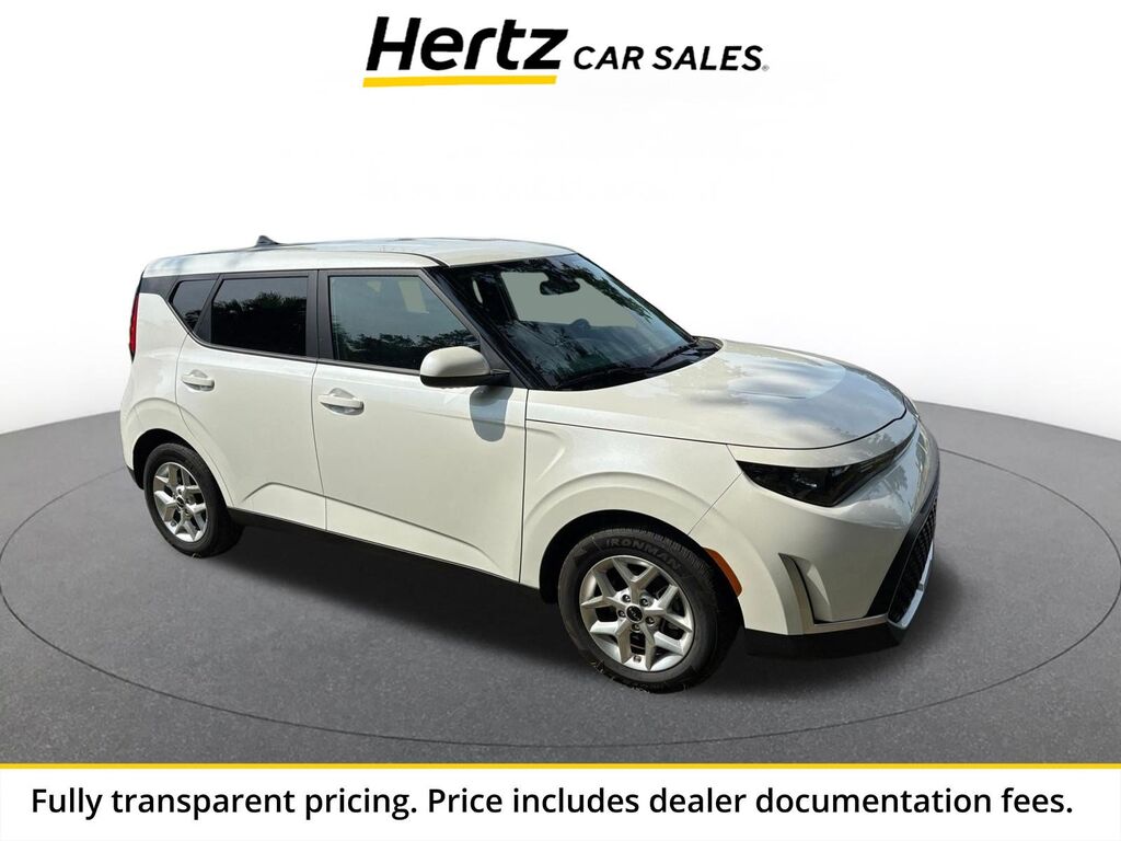 2025 Kia Soul LX — photo 1 of 11