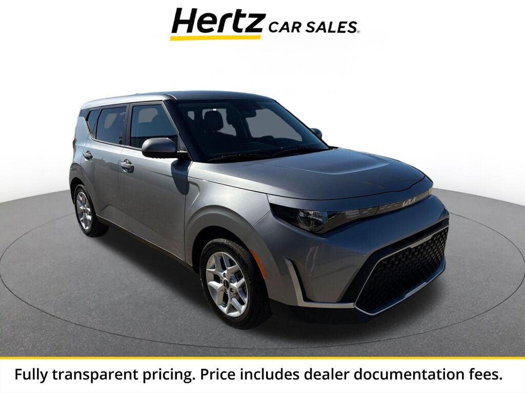 2025 Kia Soul LX — photo 1 of 13