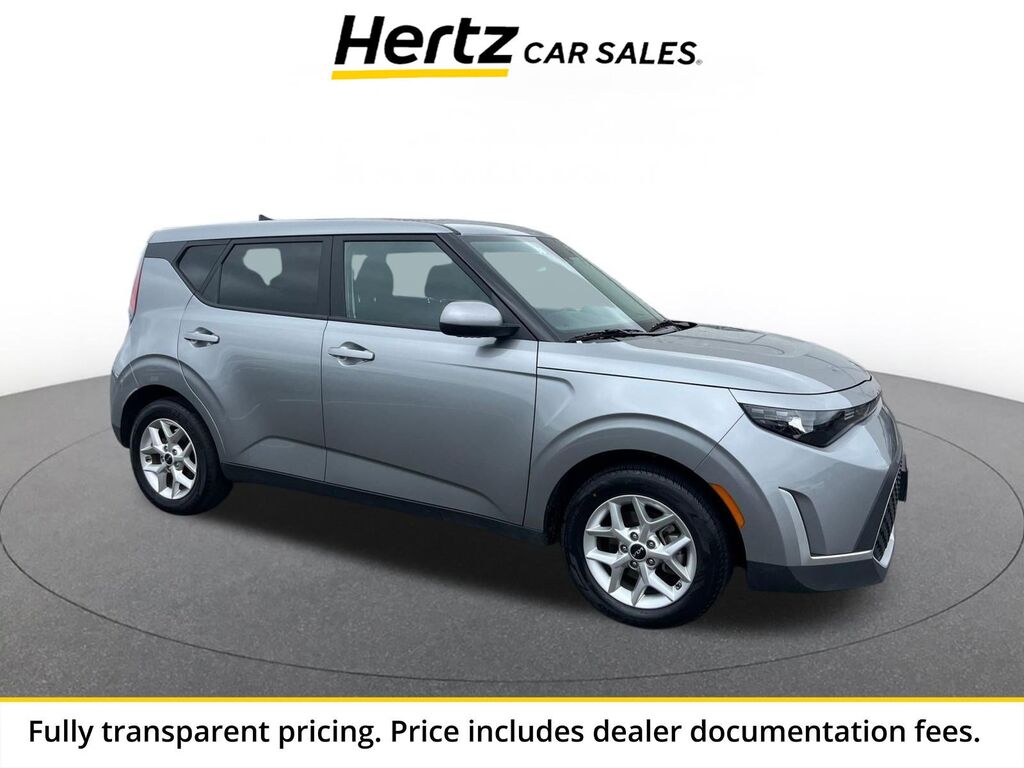 2025 Kia Soul LX — photo 1 of 11