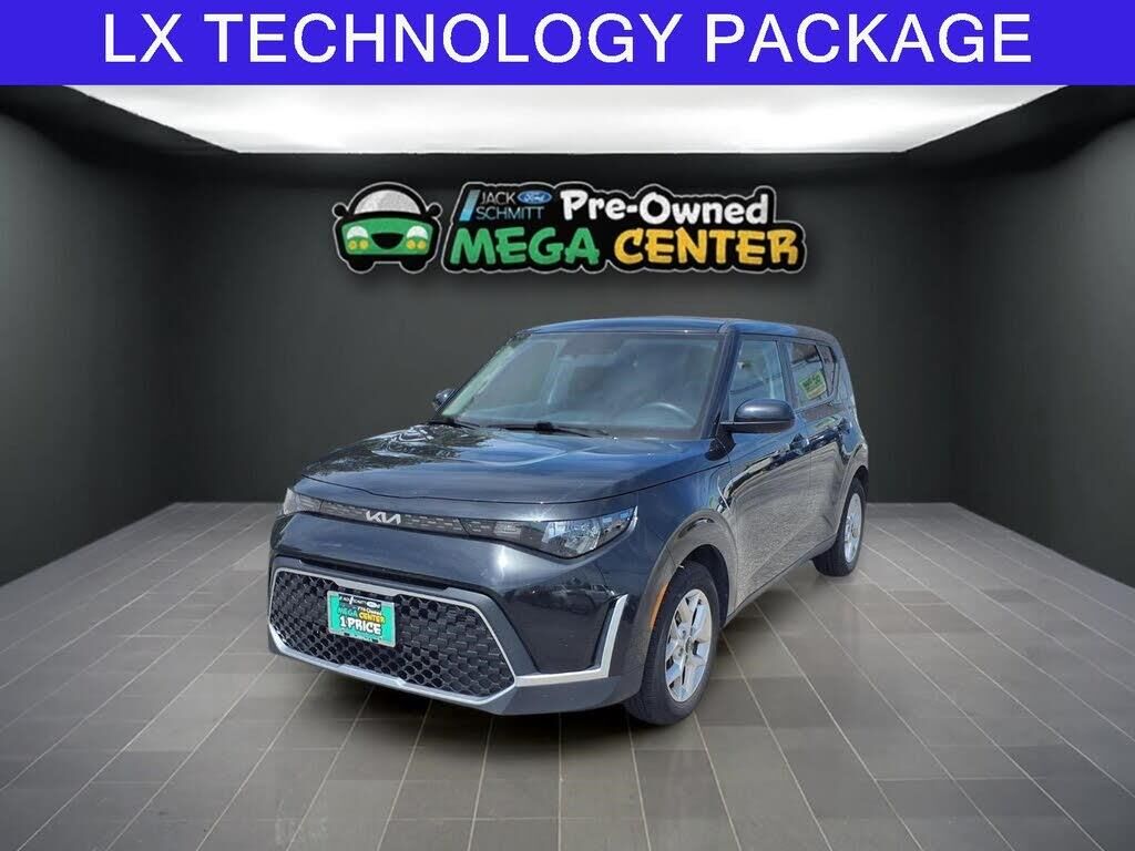 2024 Kia Soul LX — photo 1 of 1