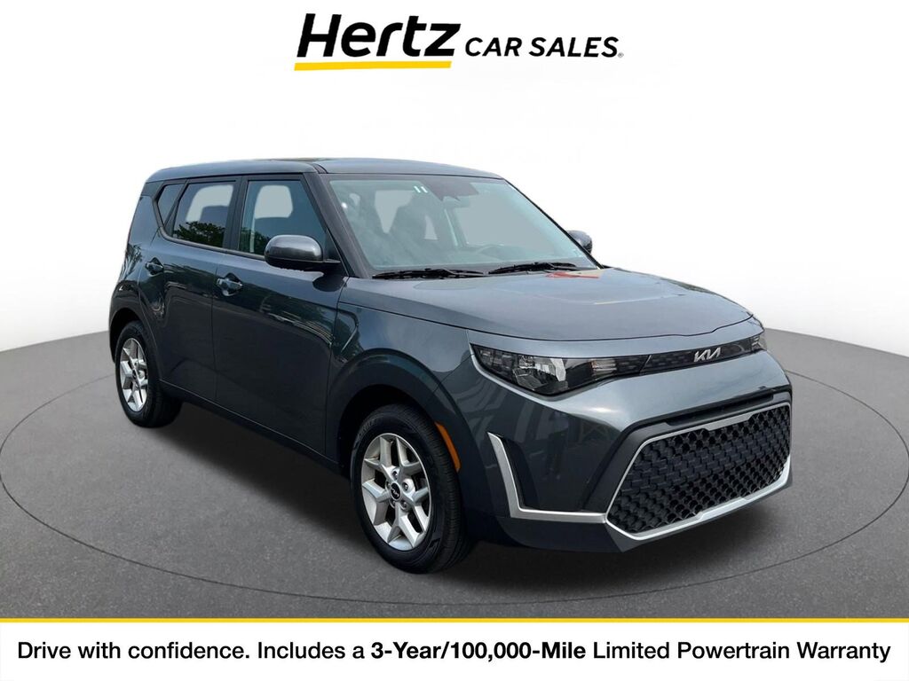 2025 Kia Soul LX — photo 1 of 11