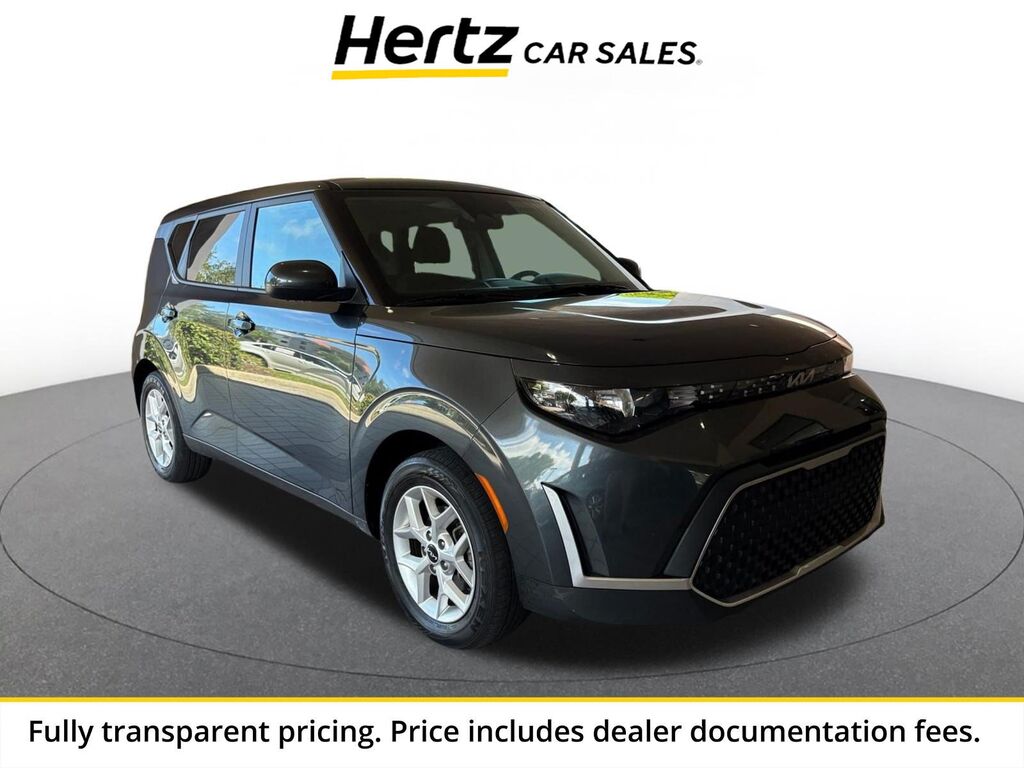 2025 Kia Soul LX — photo 1 of 11