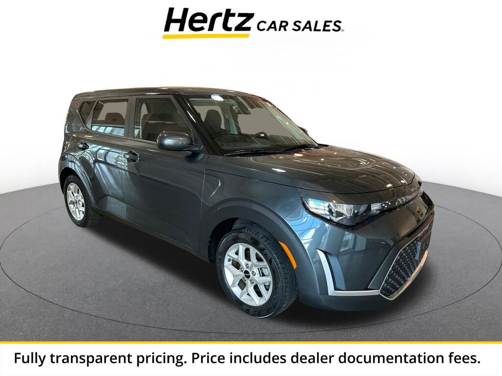 2025 Kia Soul LX — photo 1 of 11