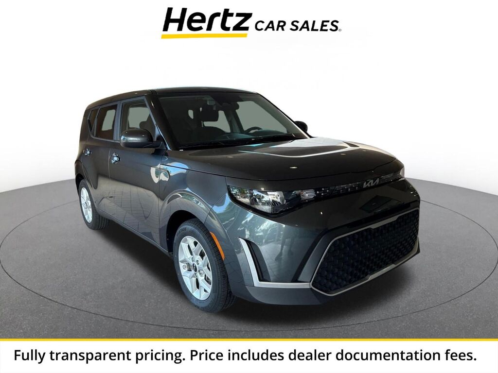 2025 Kia Soul LX — photo 1 of 11