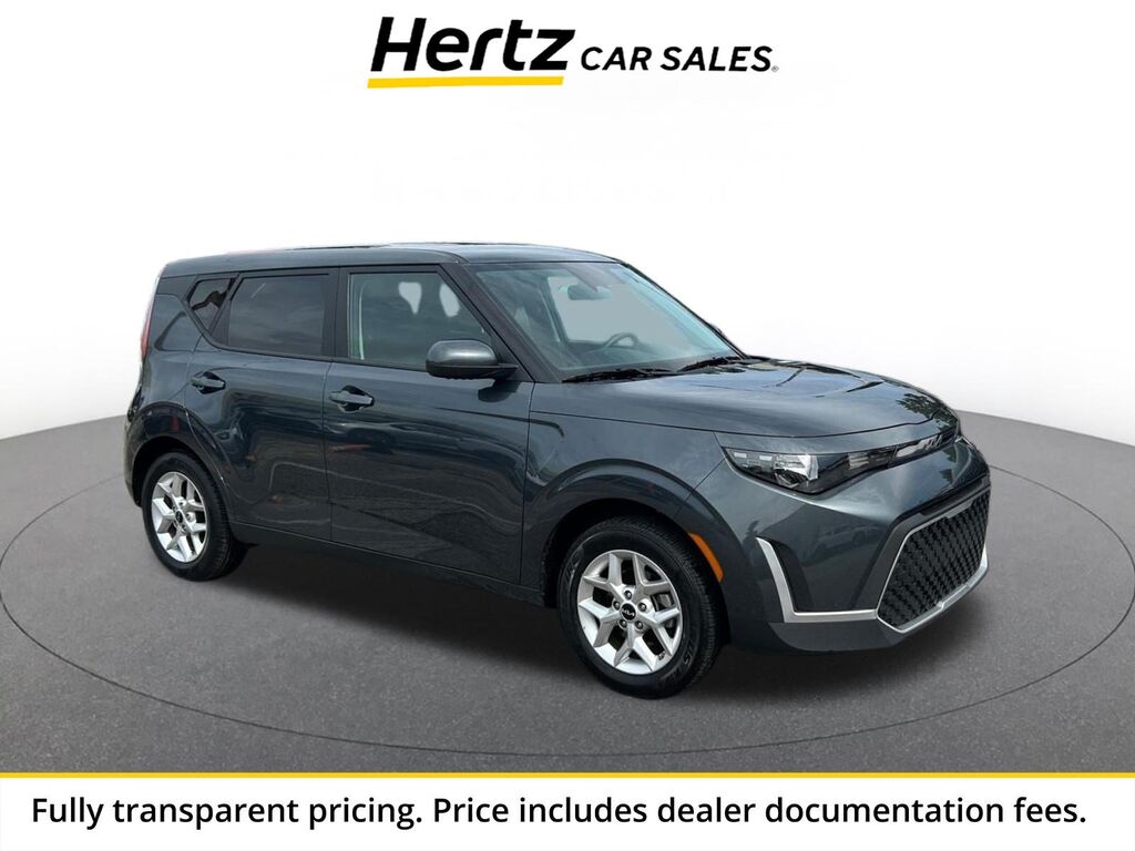 2025 Kia Soul LX — photo 1 of 11