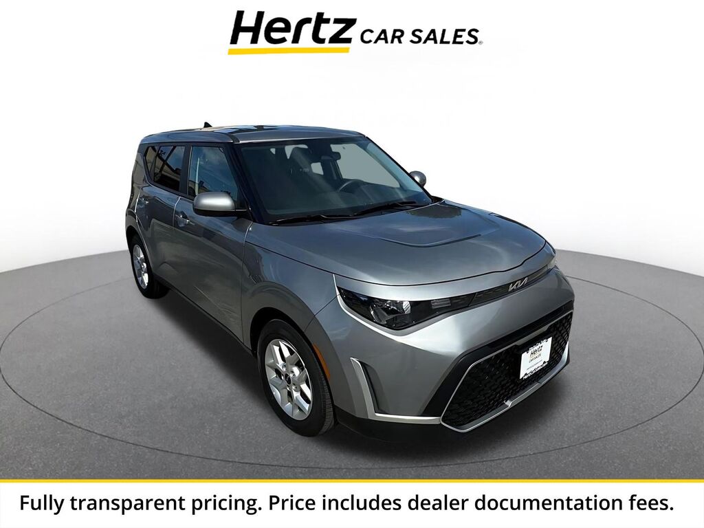 2025 Kia Soul LX — photo 1 of 11