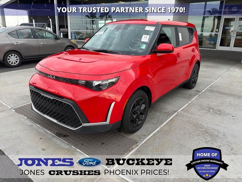 2023 Kia Soul LX — photo 1 of 1