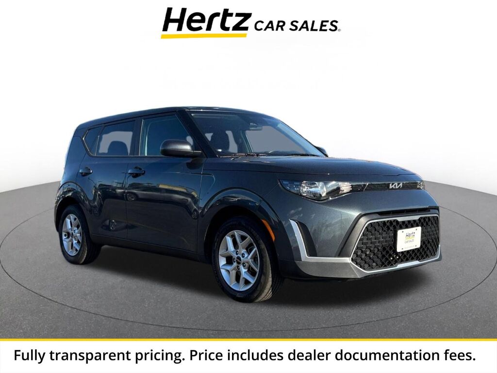 2025 Kia Soul LX — photo 1 of 11
