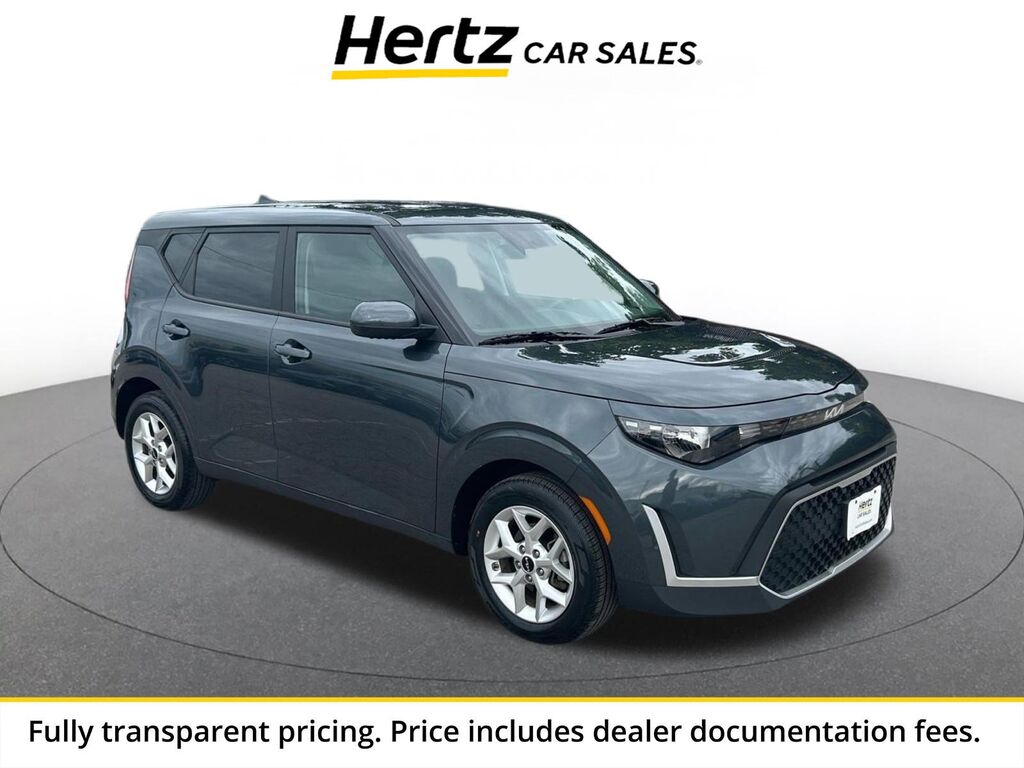 2025 Kia Soul LX — photo 1 of 11