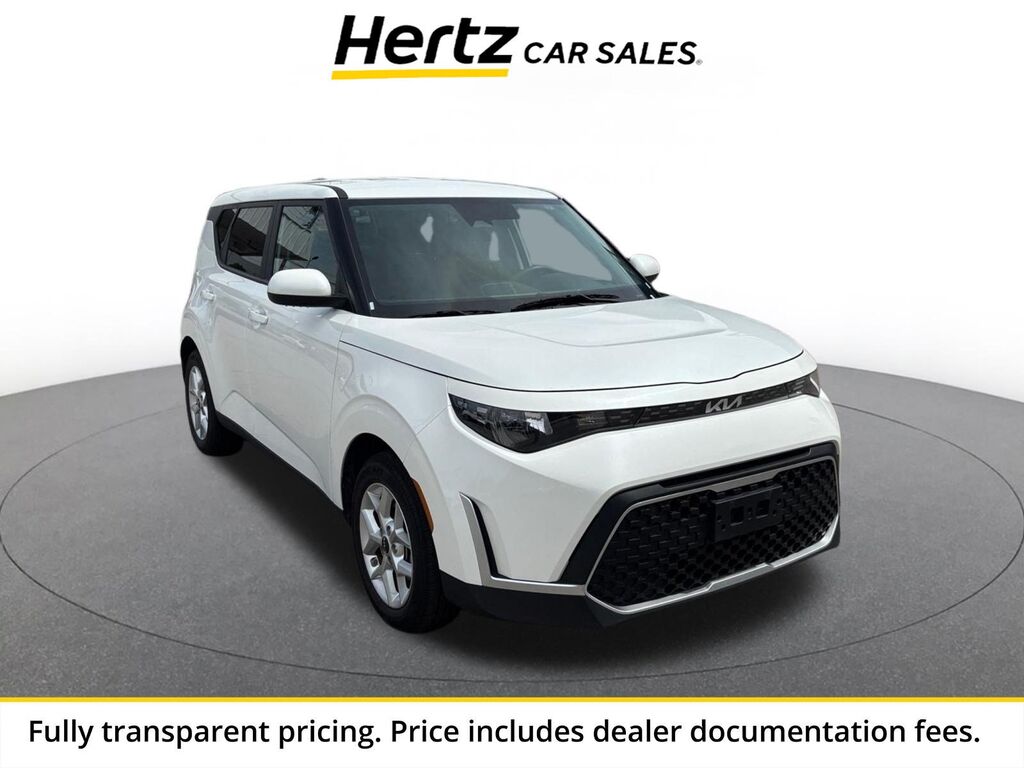 2025 Kia Soul LX — photo 1 of 11